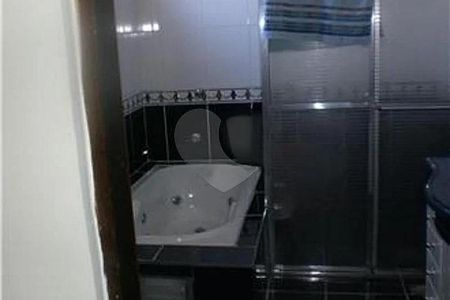 Casa à venda com 3 quartos, 220m² em Vila Miriam, São Paulo