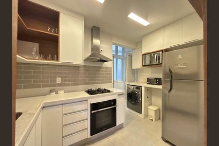 Apartamento à venda com 78m², 2 quartos e sem vaga Apartamento à venda com 78m², 2 quartos e sem vagaCozinha