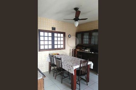 Casa à venda com 2 quartos, 225m² em Vila Maria Eugenia, São Paulo