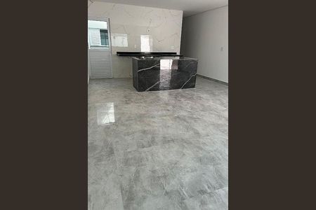 Casa à venda com 3 quartos, 85m² em Vila Vitória, Santo André