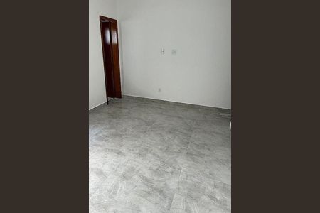 Casa à venda com 3 quartos, 85m² em Vila Vitória, Santo André