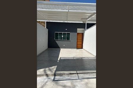 Casa à venda com 85m², 3 quartos e 2 vagas
