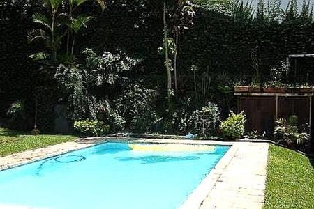 Casa à venda com 4 quartos, 350m² em Vila Albertina, São Paulo