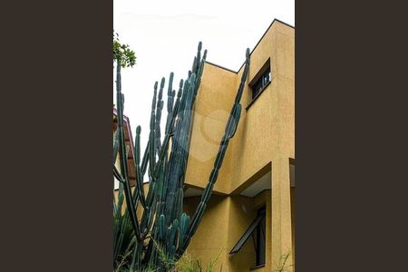 Casa à venda com 300m², 4 quartos e 4 vagas