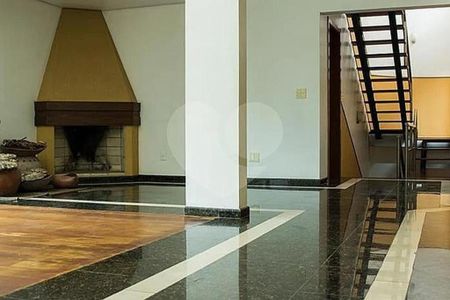Casa à venda com 4 quartos, 300m² em City América, São Paulo