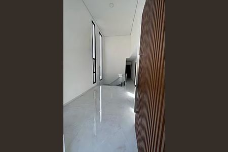 Casa à venda com 228m², 4 quartos e 4 vagas