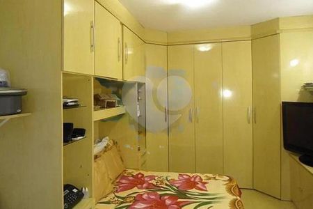 Casa à venda com 107m², 3 quartos e 3 vagas