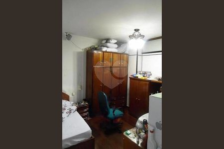 Casa à venda com 107m², 3 quartos e 3 vagas