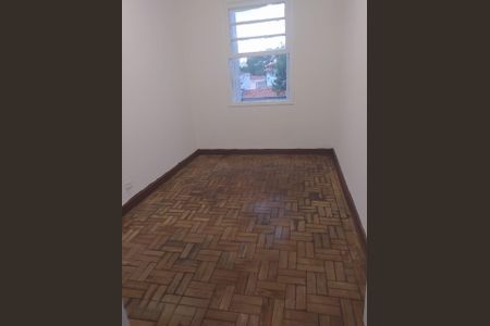 Casa à venda com 130m², 3 quartos e 2 vagas Casa à venda com 130m², 3 quartos e 2 vagasQuarto