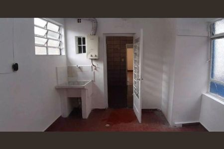 Casa à venda com 130m², 3 quartos e 2 vagas Casa à venda com 130m², 3 quartos e 2 vagasBanheiro