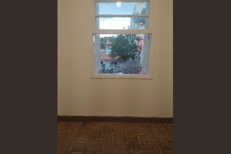 Casa à venda com 130m², 3 quartos e 2 vagas Casa à venda com 130m², 3 quartos e 2 vagasVista
