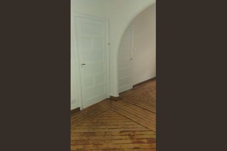 Casa à venda com 130m², 3 quartos e 2 vagas Casa à venda com 130m², 3 quartos e 2 vagasQuarto