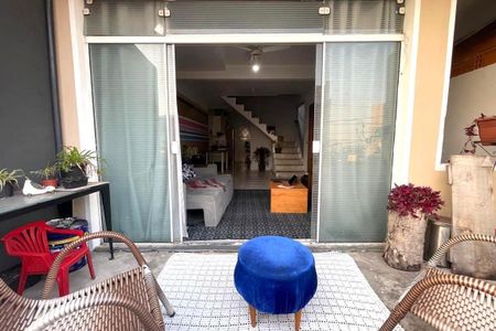 Casa à venda com 160m², 2 quartos e 1 vaga