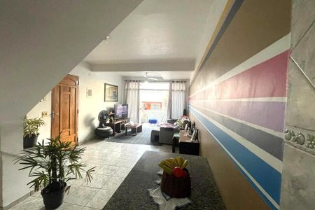 Casa à venda com 160m², 2 quartos e 1 vaga