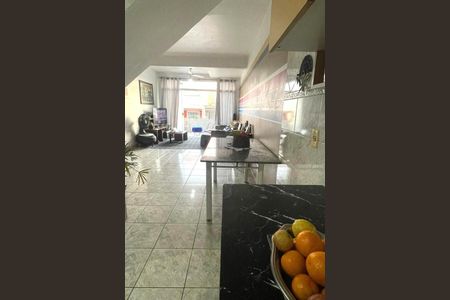 Casa à venda com 160m², 2 quartos e 1 vaga
