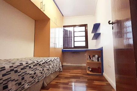Casa à venda com 3 quartos, 192m² em Vila Dorna, São Paulo