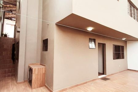 Casa à venda com 192m², 3 quartos e 8 vagas