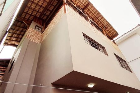 Casa à venda com 192m², 3 quartos e 8 vagas