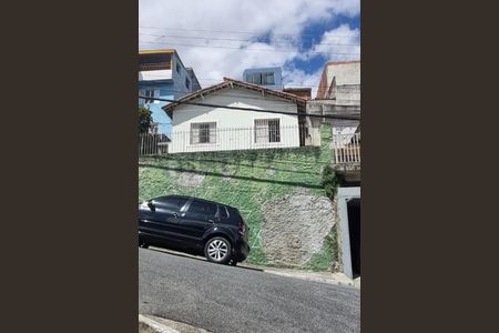 Casa à venda com 2 quartos, 130m² em Vila Serralheiro, São Paulo