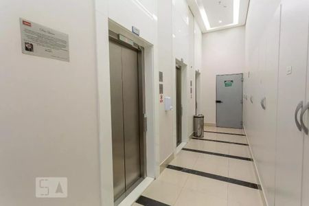 Studio para alugar com 43m², 1 quarto e 1 vaga Studio para alugar com 43m², 1 quarto e 1 vagaHall de entrada