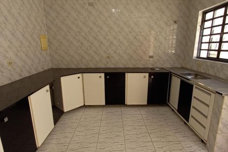 Casa à venda com 134m², 3 quartos e 2 vagas