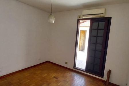 Casa à venda com 134m², 3 quartos e 2 vagas