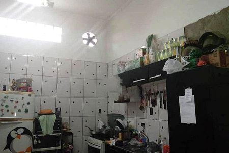 Casa à venda com 3 quartos, 80m² em Jardim Mangalot, São Paulo