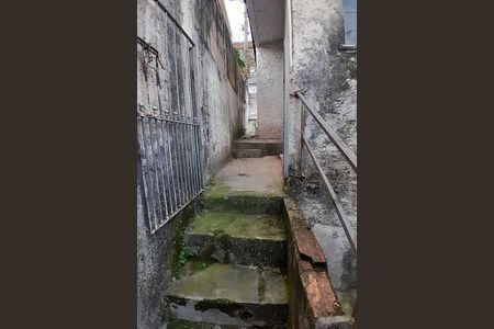 Casa à venda com 120m², 2 quartos e 1 vaga