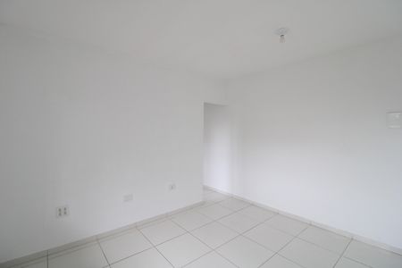 Sala de kitnet/studio para alugar com 1 quarto, 50m² em Interlagos, São Paulo