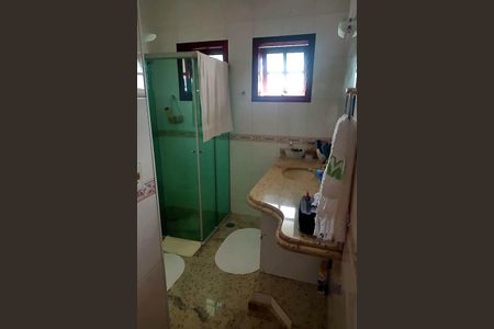 Casa à venda com 275m², 4 quartos e 6 vagas