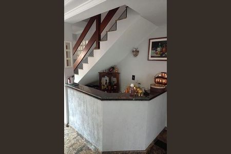 Casa à venda com 275m², 4 quartos e 6 vagas