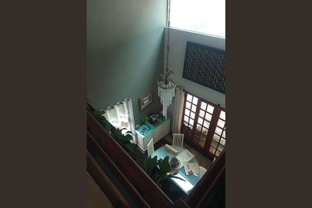 Casa à venda com 4 quartos, 275m² em Aldeia da Serra, Barueri
