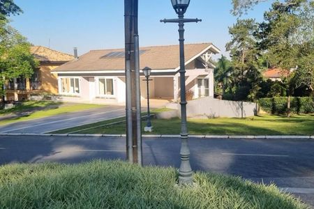Casa à venda com 550m², 5 quartos e 6 vagas