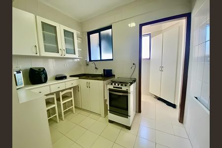 Cozinha de apartamento para alugar com 1 quarto, 57m² em Ponta da Praia, Santos