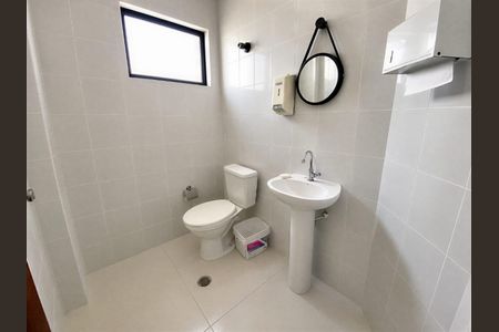 Banheiro de apartamento para alugar com 1 quarto, 57m² em Ponta da Praia, Santos