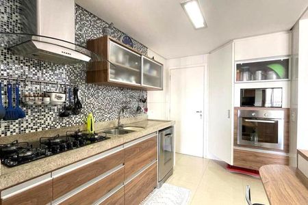 Apartamento à venda com 169m², 3 quartos e sem vaga