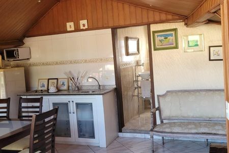 Casa à venda com 550m², 4 quartos e 3 vagas