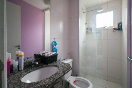 Banheiro de apartamento à venda com 2 quartos, 44m² em Centro, Diadema