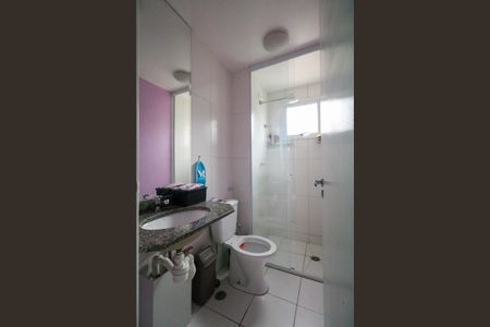 Banheiro de apartamento à venda com 2 quartos, 44m² em Centro, Diadema