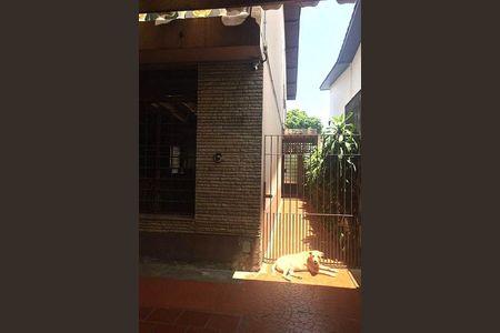 Casa à venda com 3 quartos, 320m² em Vila Cordeiro, São Paulo