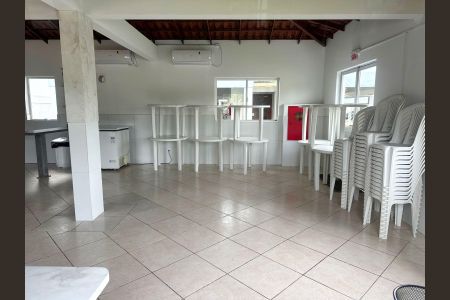 Apartamento para alugar com 50m², 2 quartos e 1 vaga Apartamento para alugar com 50m², 2 quartos e 1 vagaSalão de festas