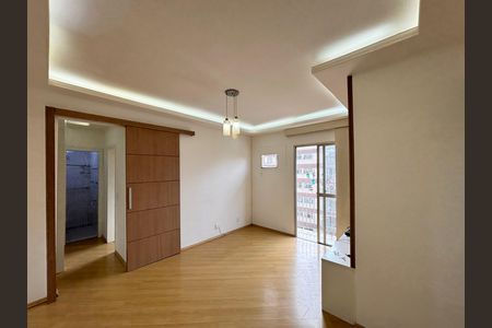Sala de apartamento para alugar com 1 quarto, 55m² em Botafogo, Rio de Janeiro