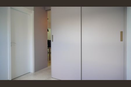 Quarto  de apartamento para alugar com 1 quarto, 43m² em Passo D’areia, Porto Alegre