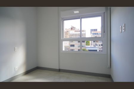 Quarto  de apartamento para alugar com 1 quarto, 43m² em Passo D’areia, Porto Alegre