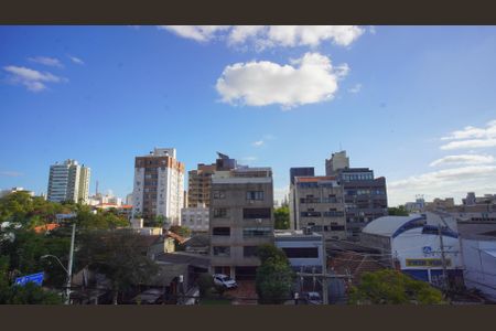 Vista da Sala  de apartamento para alugar com 1 quarto, 43m² em Passo D’areia, Porto Alegre