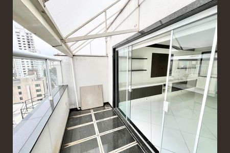 Apartamento à venda com 208m², 3 quartos e 1 vaga Apartamento à venda com 208m², 3 quartos e 1 vagaVaranda Espaço Gourmet