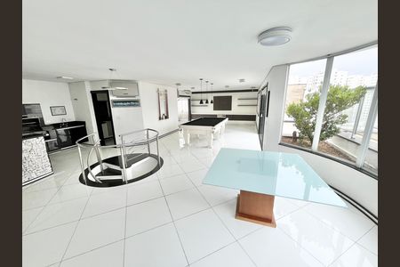 Apartamento à venda com 208m², 3 quartos e 1 vaga Apartamento à venda com 208m², 3 quartos e 1 vagaEspaço Gourmet