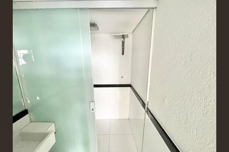 Apartamento à venda com 208m², 3 quartos e 1 vaga Apartamento à venda com 208m², 3 quartos e 1 vagaBanheiro Social 2