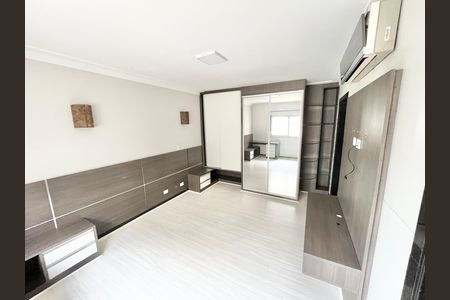 Apartamento à venda com 208m², 3 quartos e 1 vaga Apartamento à venda com 208m², 3 quartos e 1 vagaQuarto 2 - Suíte