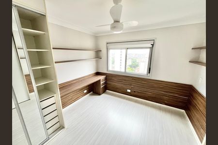 Apartamento à venda com 208m², 3 quartos e 1 vaga Apartamento à venda com 208m², 3 quartos e 1 vagaQuarto 3